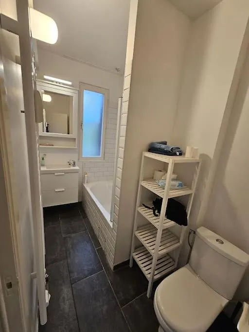 Cosy Studio Adolphe Lacombe Apartment Brussels Belgium