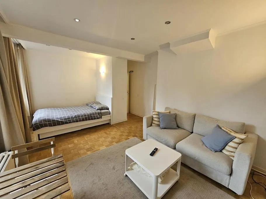 Cosy Studio Adolphe Lacombe Apartment Brussels Belgium